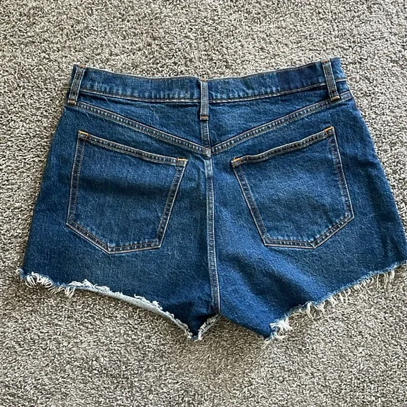 Abercrombie & Fitch Curve Love High Rise Mom Short - Picture 4 of 4